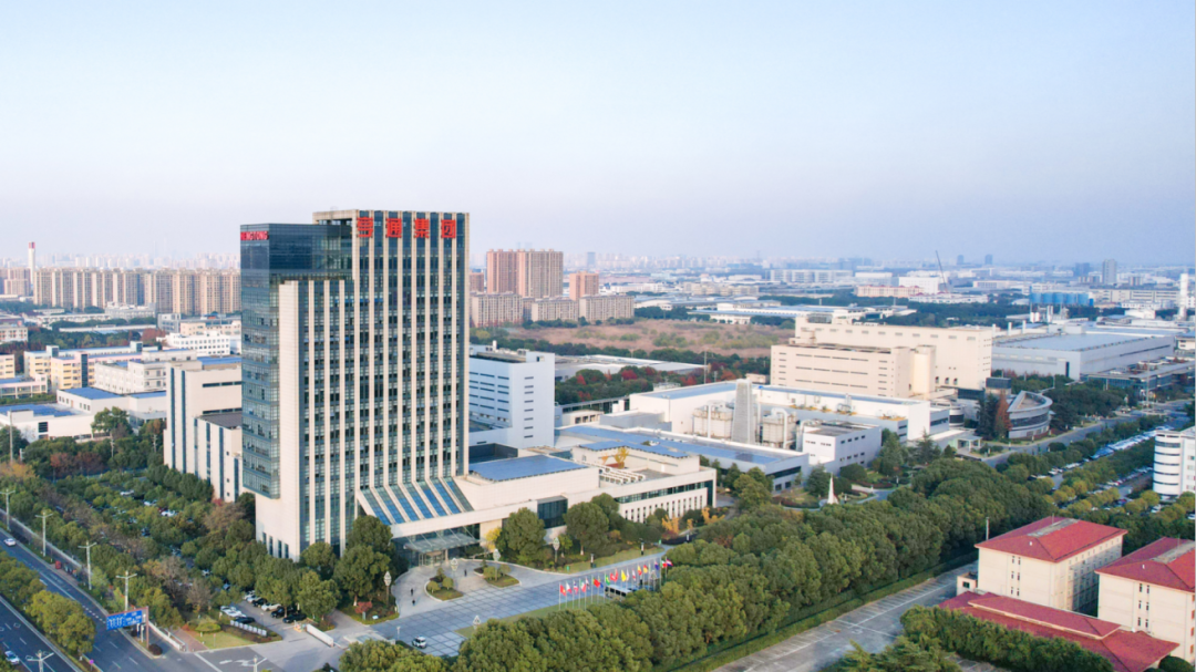 崔巍在人民大會堂接受“全國勞動模范”榮譽(yù)表彰！(圖2)